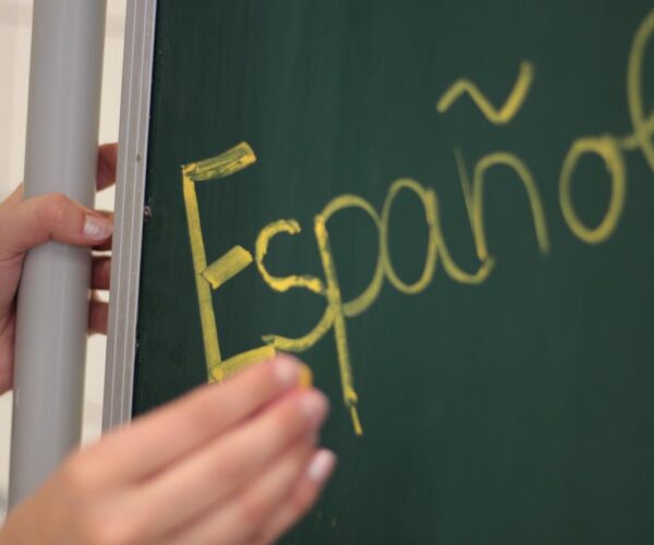 Učte se jazyky online. Pomohou vám jazykové kurzy Praha